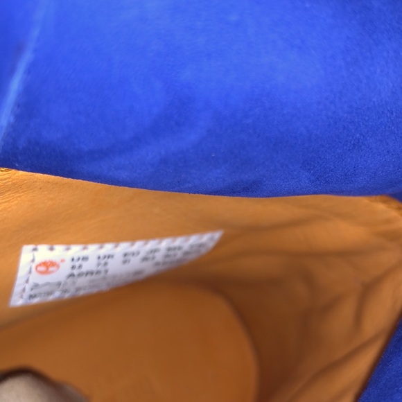 Brand new, just tried on, beautiful color - Picture 6 of 9